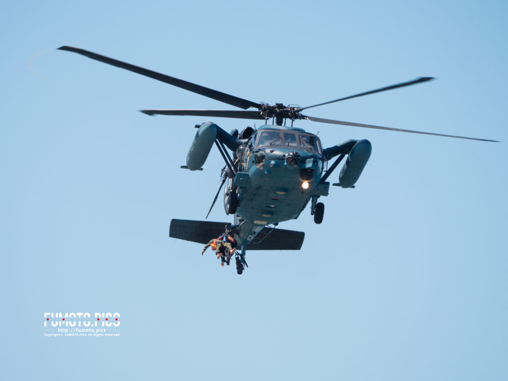 UH-60J 救難ヘリコプター訓練の様子
