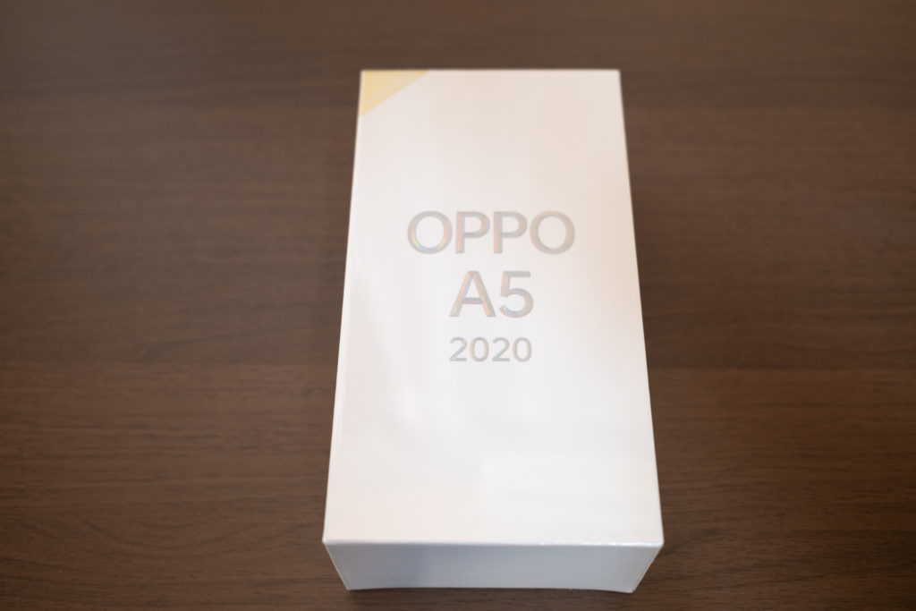OPPO A5 2020の箱